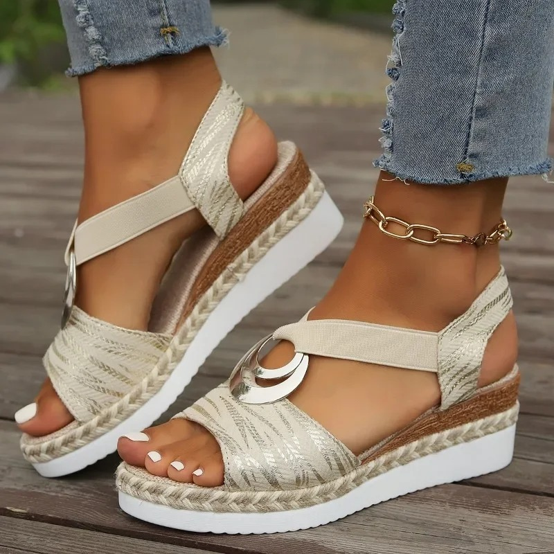 Quinn Breathable Sandals